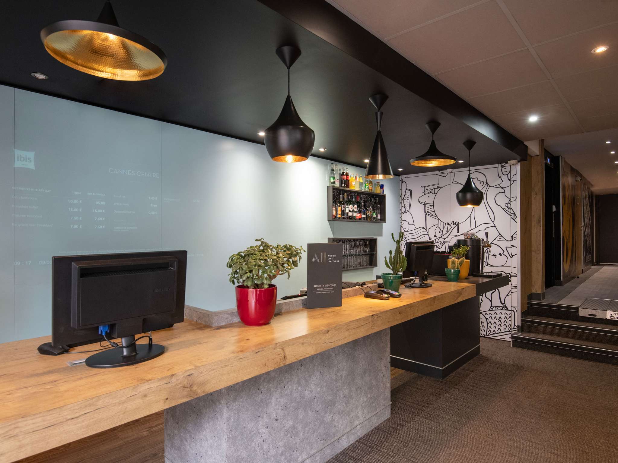 1370 Ho 06 P 2048X1536