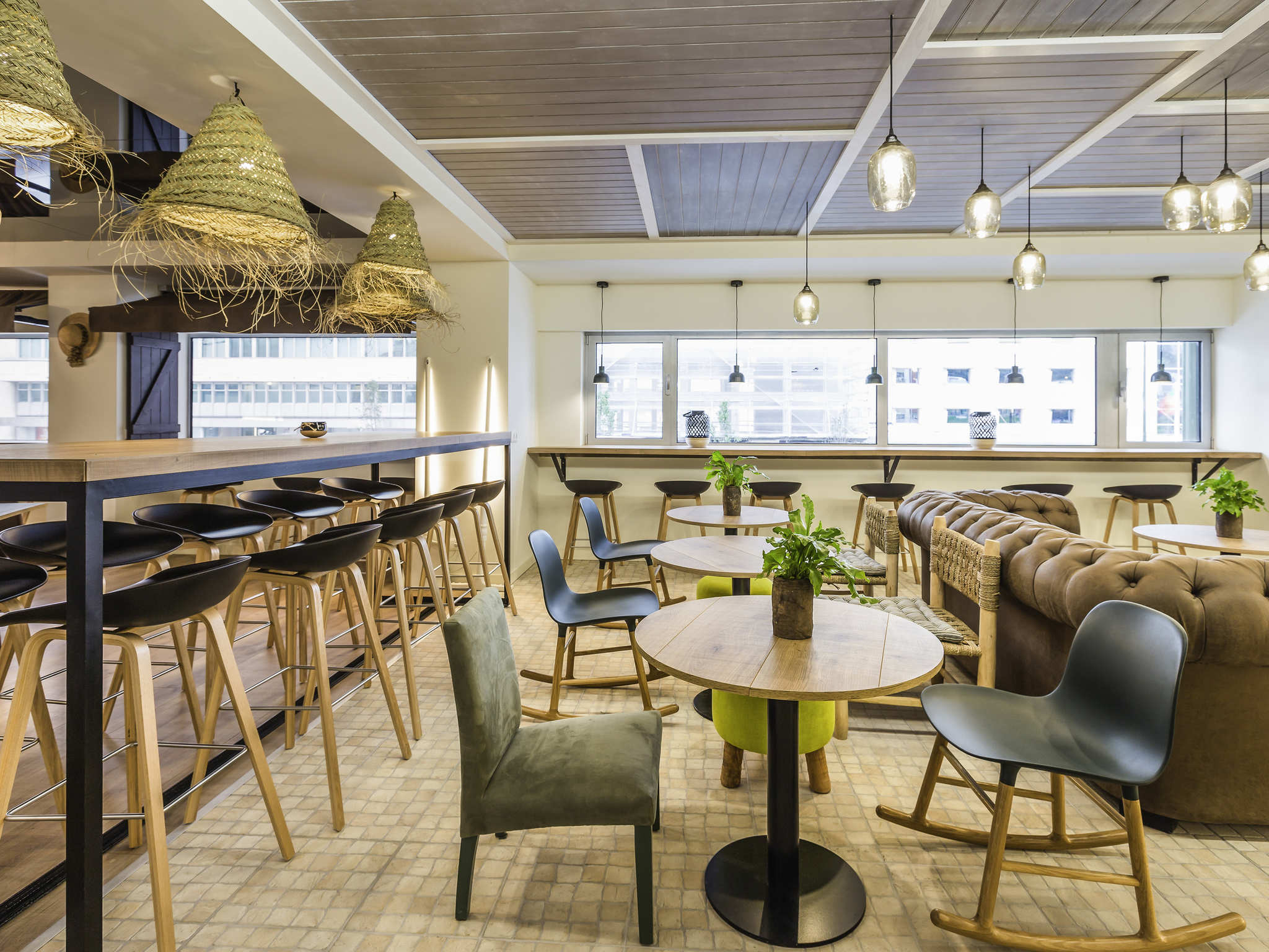 A9r8 Rs 02 P 2048X1536